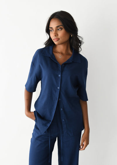 Chemise en lin manche courte bleu marine