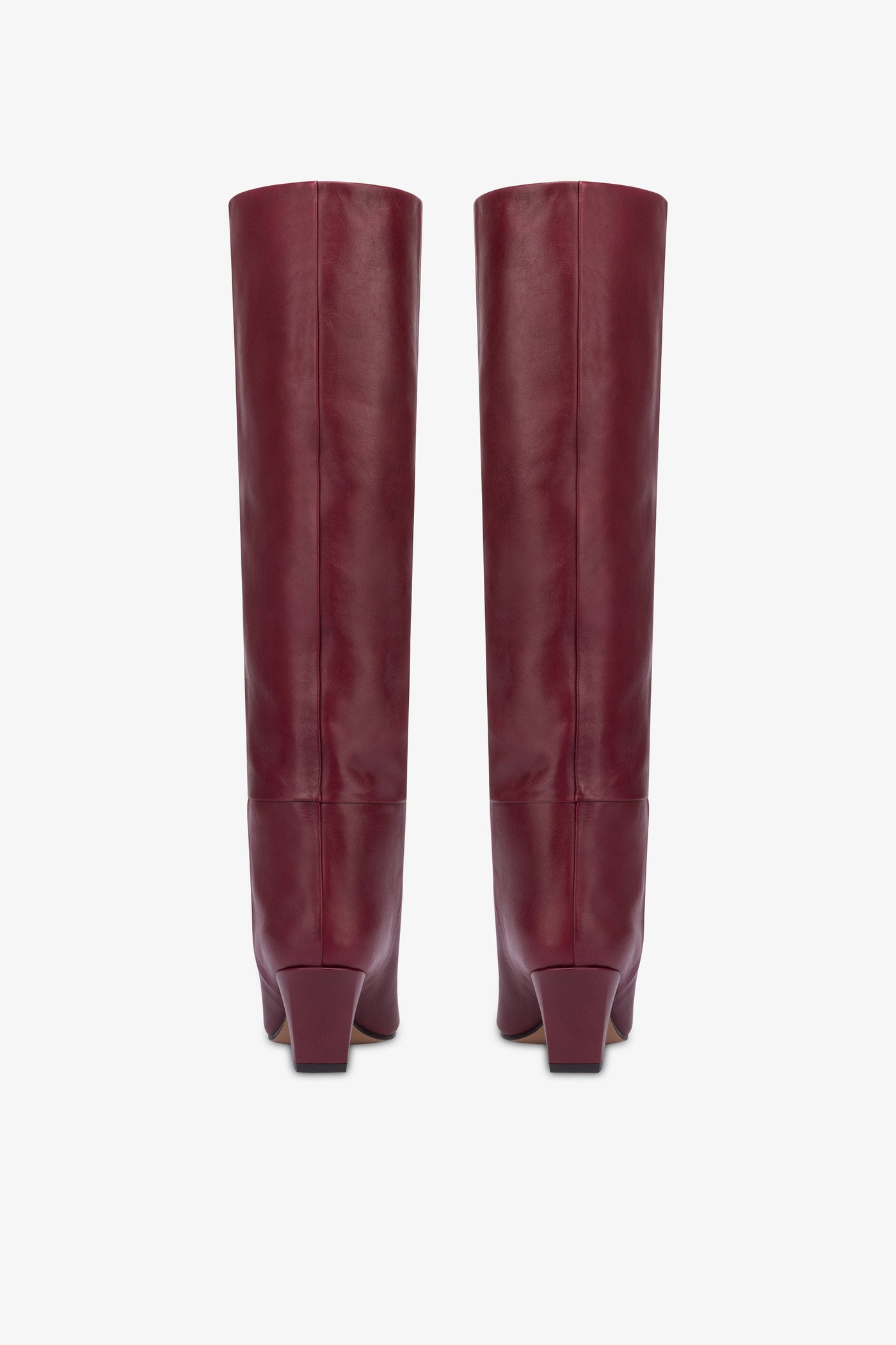 Knee-high, long pointed boot in supple rouge noir leather