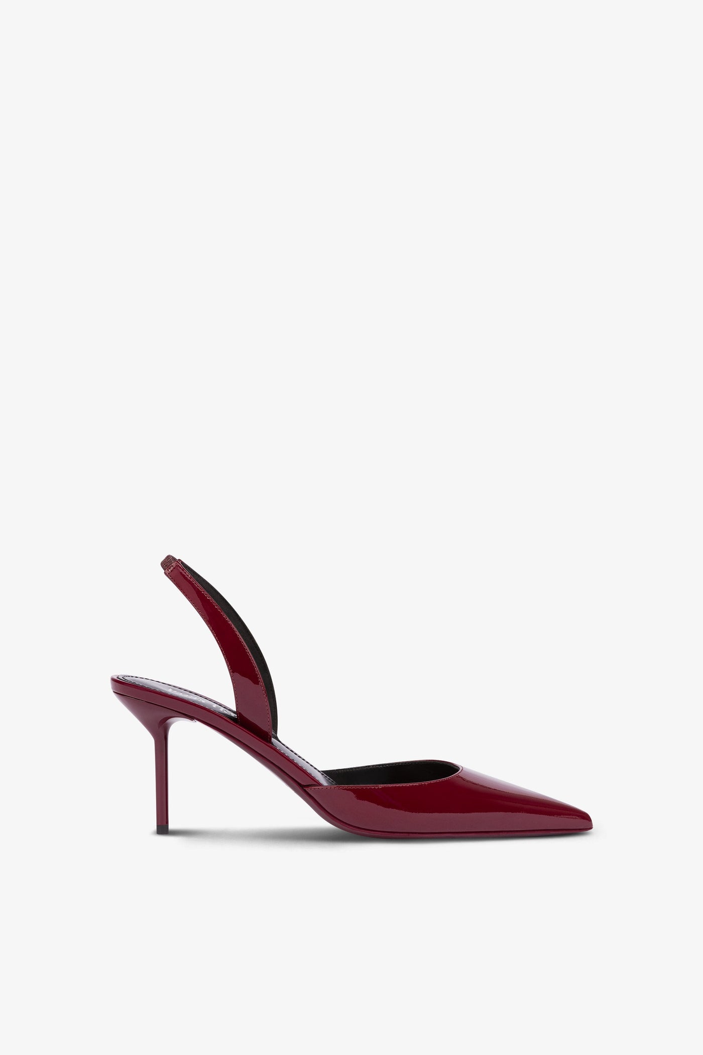 Long, pointed slingbacks in patent rouge noir leather