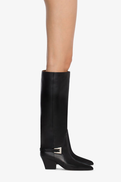 Long, pointed knee-high boots in smooth black leather