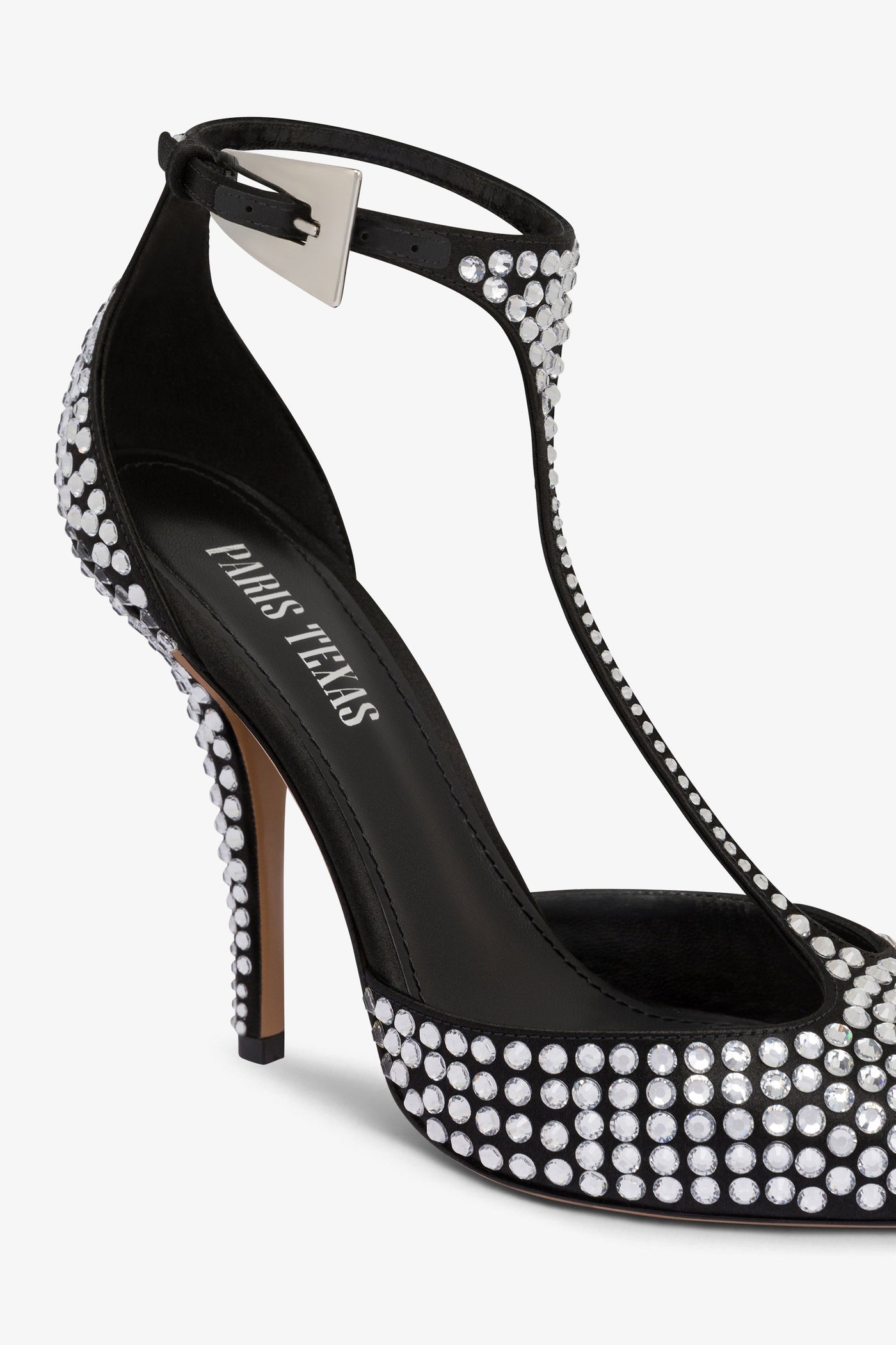 Pumps in black satin with crystals