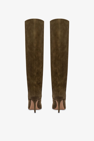 Over-the-knee boots in winter moss suede leather