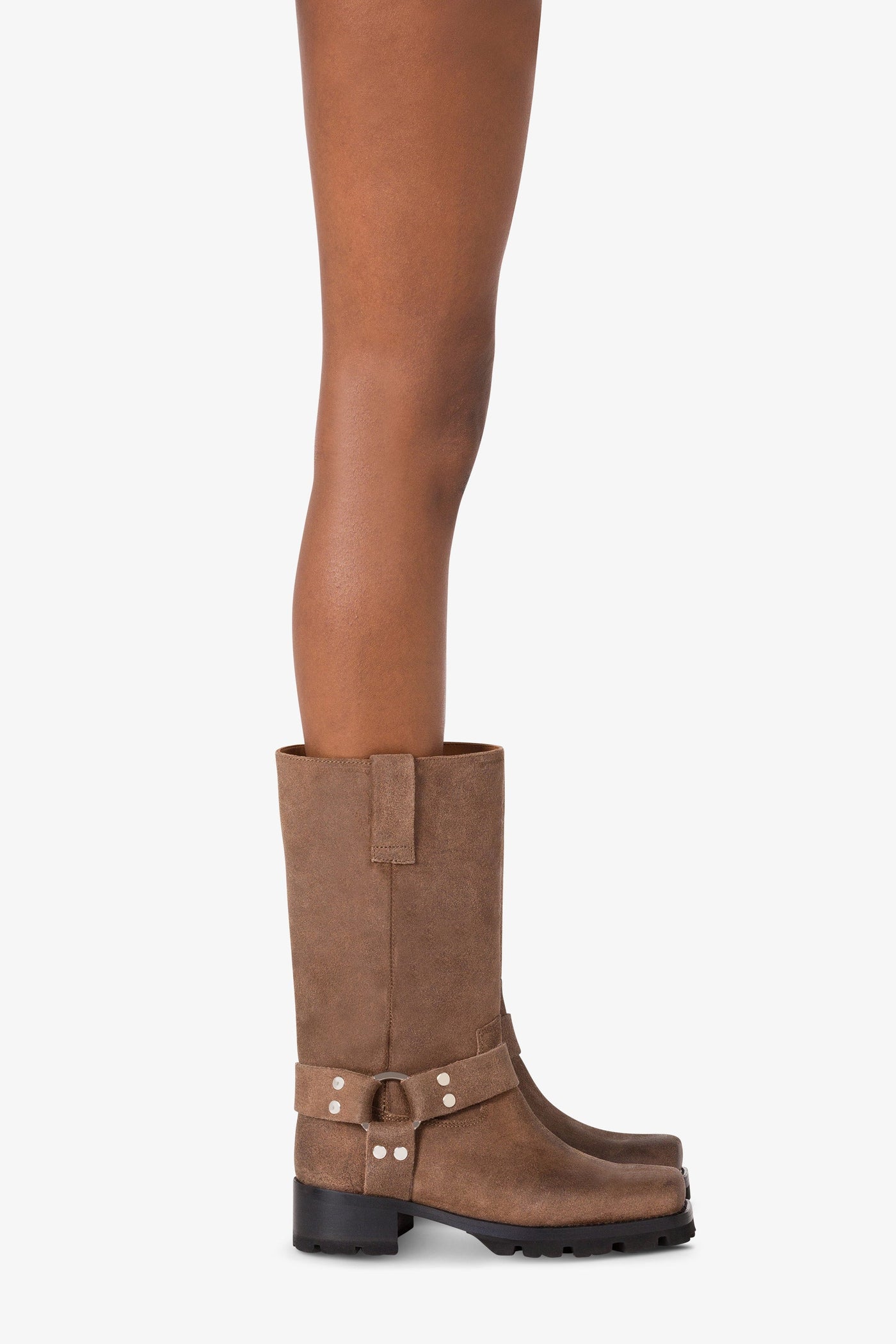 Boots in brown suede leather