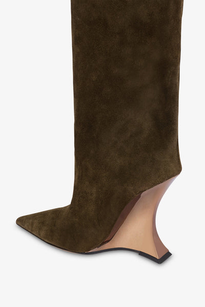 Boots in winter moss suede leather