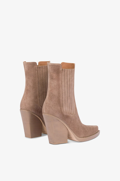 Square-toe ankle boots in koala suede leather