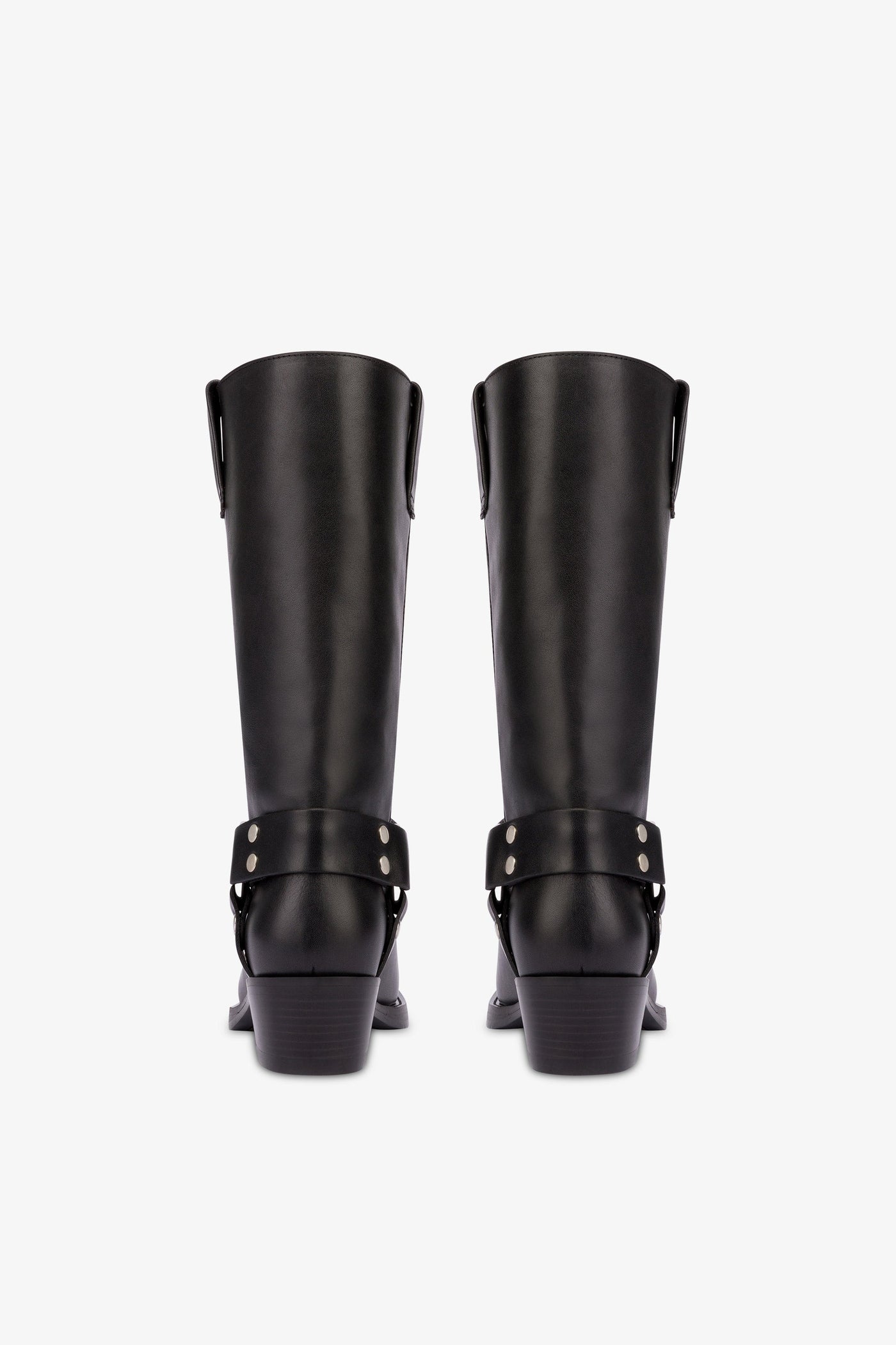 Square-toe boots in smooth black leather